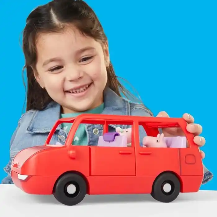 Peppa Pig Peppanın Büyük Aile Arabası Oyun Seti