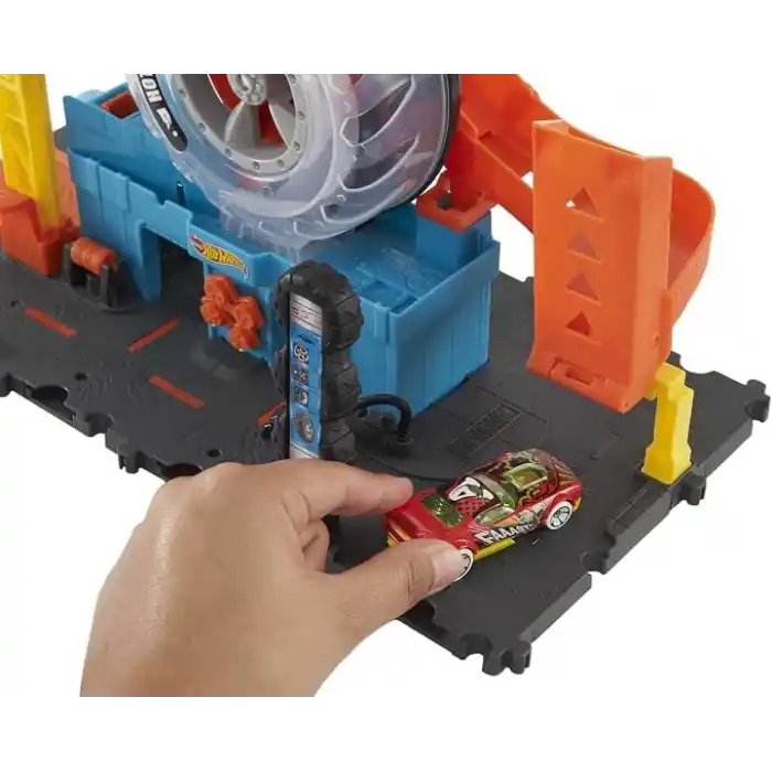 Hot Wheels® Tekerlek Kulesi Pisti