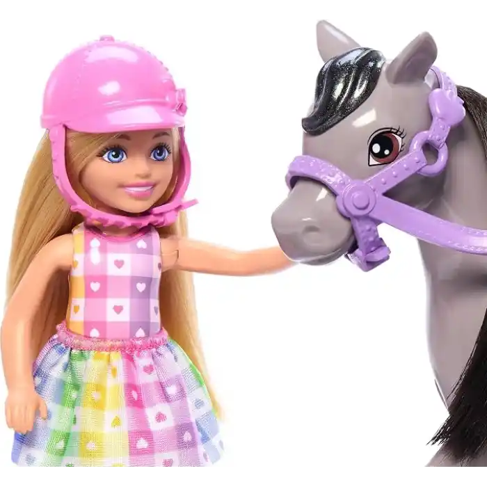 Barbie Chelsea™ Bebek ve Midilli Barbie Chelsea bebek ve oyuncak at seti, kask aksesuarı dahildir, bebeğin dizleri midilliye binmek için bükülebilir HTK29