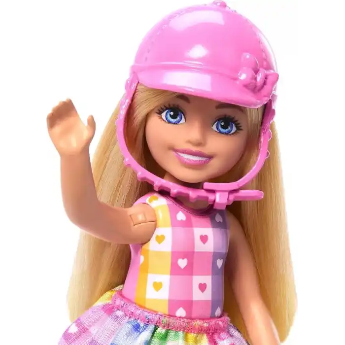 Barbie Chelsea™ Bebek ve Midilli Barbie Chelsea bebek ve oyuncak at seti, kask aksesuarı dahildir, bebeğin dizleri midilliye binmek için bükülebilir HTK29