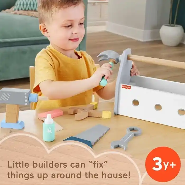 Fisher-Price, 3 yaş ve üzeri çocuklar için 9 ahşap parçadan oluşan Ahşap Tamir Kutusu ve oyuncak matkap, HYG50