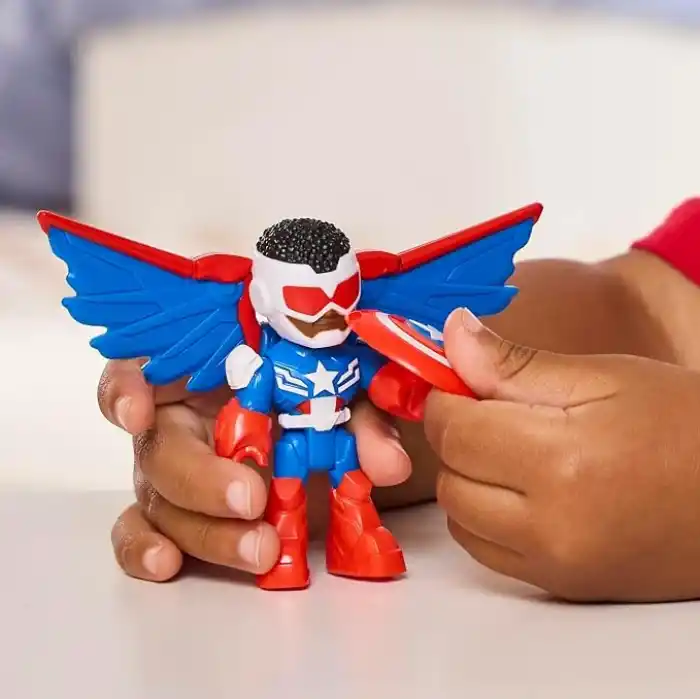 Marvel Iron Man and his Awesome Friends Captain America: Sam Wilson Super Bike Aksiyon Figürü ve Oyuncak Motosiklet