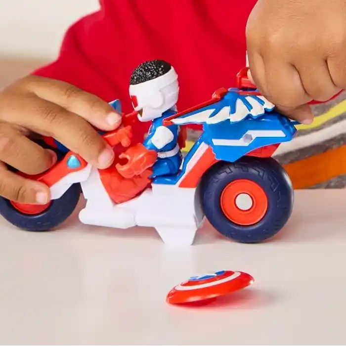 Marvel Iron Man and his Awesome Friends Captain America: Sam Wilson Super Bike Aksiyon Figürü ve Oyuncak Motosiklet