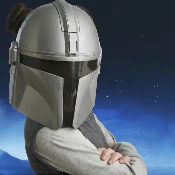 Star Wars The Mandalorian Elektronik Maske | Replikler ve Ses Efektleri İçerir | Çocuklar İçin Kostüm Aksesuarı | 5 Yaş ve Üzeri Kız ve Erkek Çocuklar İçin