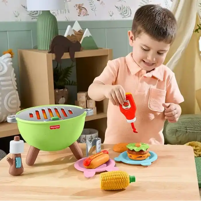 Fisher-Price Kamp Zamanı Barbekü Seti, okul öncesi çağdaki 2 yaş ve üzeri çocuklar için yiyecek temalı oyun seti ve 14 parça, JLB82