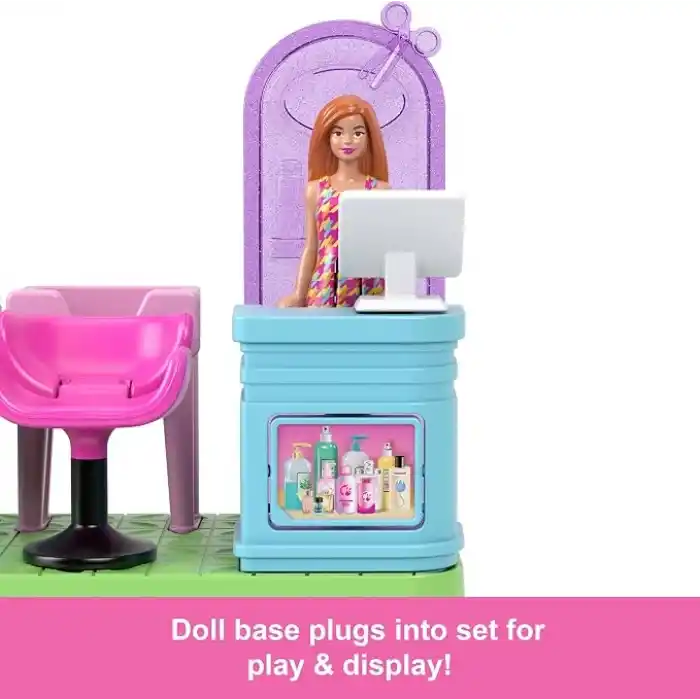 Barbie Mini BarbieLand koleksiyona uygun oyun seti, 4 cmlik bebek, aynalı kuaför tezgahı, şampuan bölümü ve hikaye anlatımına yönelik karşılama masası ile Kuaför Salonu, JCR32