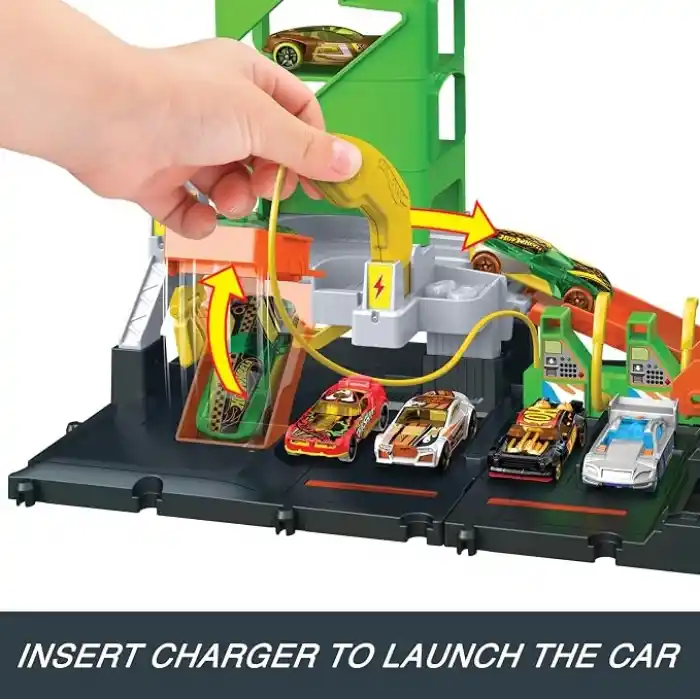 Hot Wheels Elektrikli Araç Şarj İstasyonu Oyun Seti Hot Wheels Elektrikli Araç Şarj İstasyonu ve 1:64 ölçekli oyuncak araba HTN79