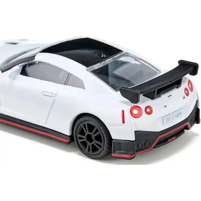 Siku Nissan GT-R Nismo Oyuncak