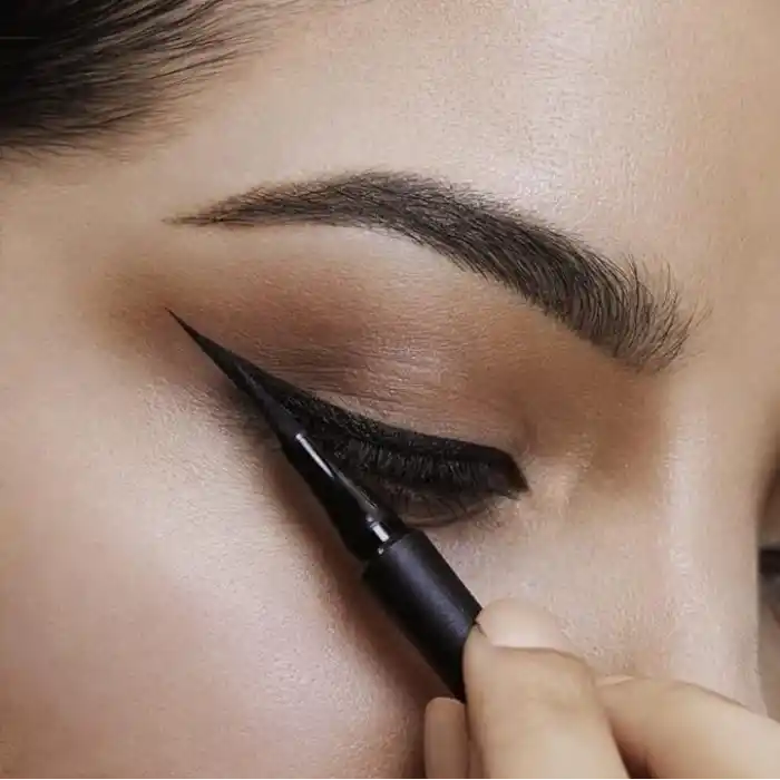 Maybelline New York Hyper Precise All Day Eyeliner - 700 Black (Siyah)