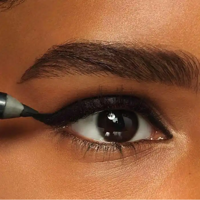 Maybelline New York Tattoo Liner Jel Göz Kalemi - 900 Deep Onyx (Siyah)