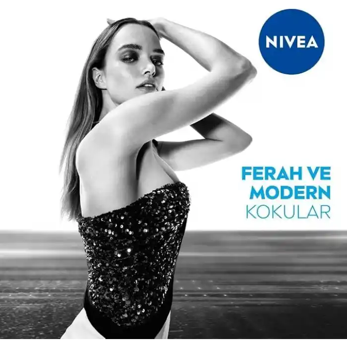 NIVEA Kadın Roll On Deodorant Black & White Invisible Pure 48 Saat Anti-perspirant Koruma (50 ml)