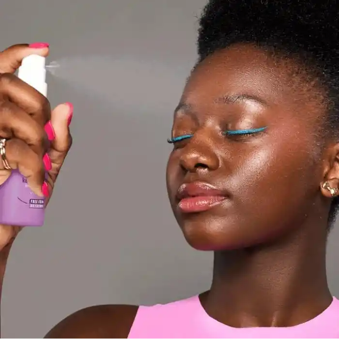 Essence Cosmetics Fix & Last Keep It Perfect Make-Up Fixing Spray