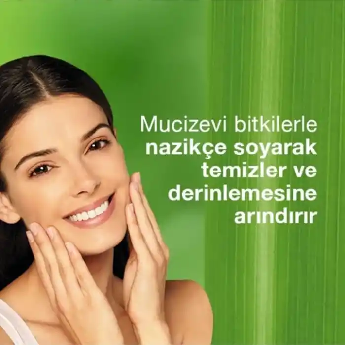 Himalaya Since 1930 Siyah Nokta Karşıtı Yüz Temizleyici Scrub, Peeling Etkili, Elma, Ceviz, Tüm Ciltler, 75 ml