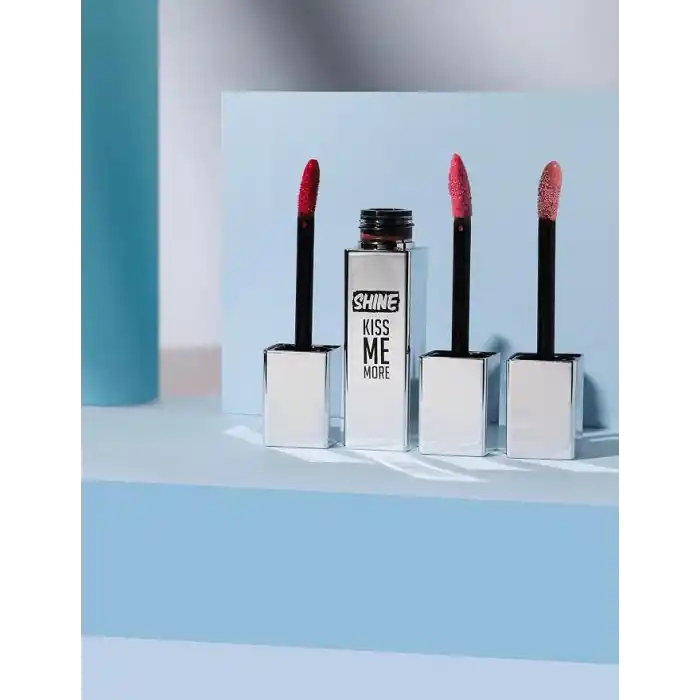 Flormar Kalıcı Parlak Likit Ruj (ŞEKER KIRMIZISI) - Shine Kiss Me More Lls - 011 Candy - 8682536083874