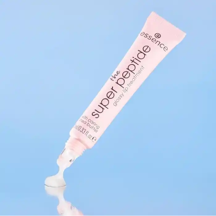 Essence Cosmetics The Super Peptide Glossy Lip Treatment Dudak Bakımı 01