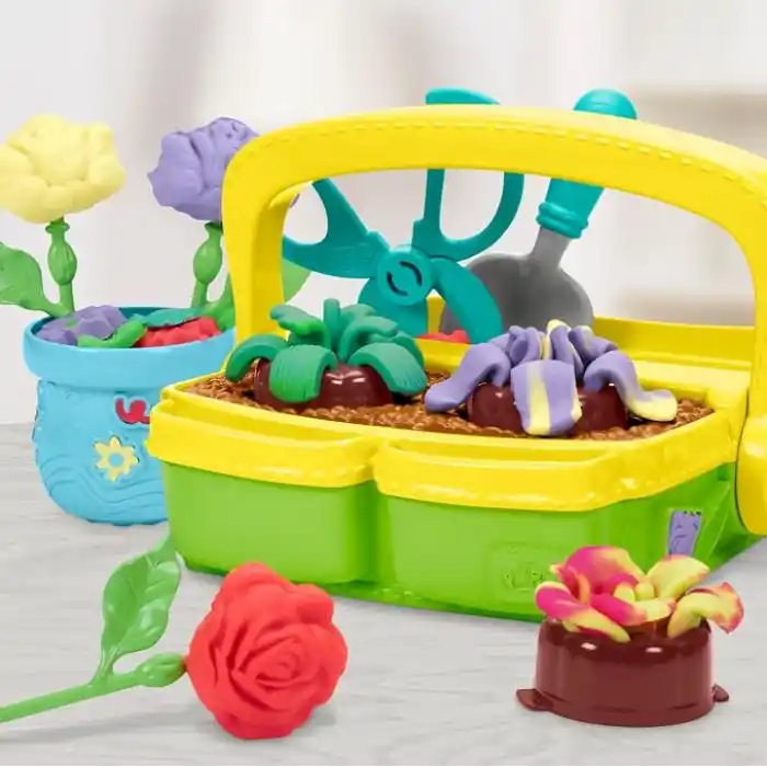 Play-Doh Blooming Flower Garden Oyun Seti | Doğa Temalı Rol Yapma ve Yaratıcı Oyun | 3 Yaş ve Üzeri Çocuklar İçin Sanat ve El İşi Seti