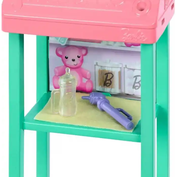 Barbie Kariyer Oyun Setleri - Doktor Bebek Çocuk Doktoru Barbie, sarışın bebek, 1 bebek figürü, mobilya ve aksesuarlar JCR72