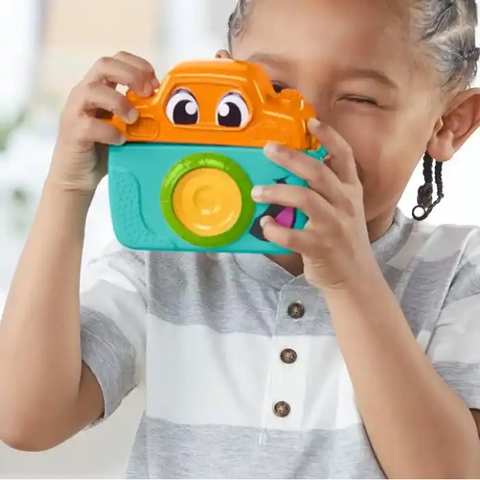 Play-Doh Fotoğraf Eğlencesi Başlangıç Seti | Hayal Gücüne Dayalı Oyun İçin Oyuncak Kamera | 2 Yaş ve Üzeri Kız ve Erkek Çocuklar İçin Sanat ve El İşi Etkinlikleri | 7 Aksesuar ve Oyun Matı Dahil