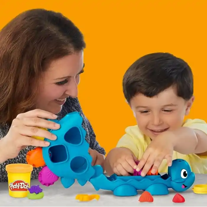 Play-Doh Şekiller ve Renkler Dino Başlangıç Seti | 2 Yaş ve Üzeri Çocuklar İçin Dokunsal ve Duyusal Oyun Seti | Dinozor Oyuncağı | 11 Aksesuar Dahil | Sanat ve El İşi Etkinlikleri