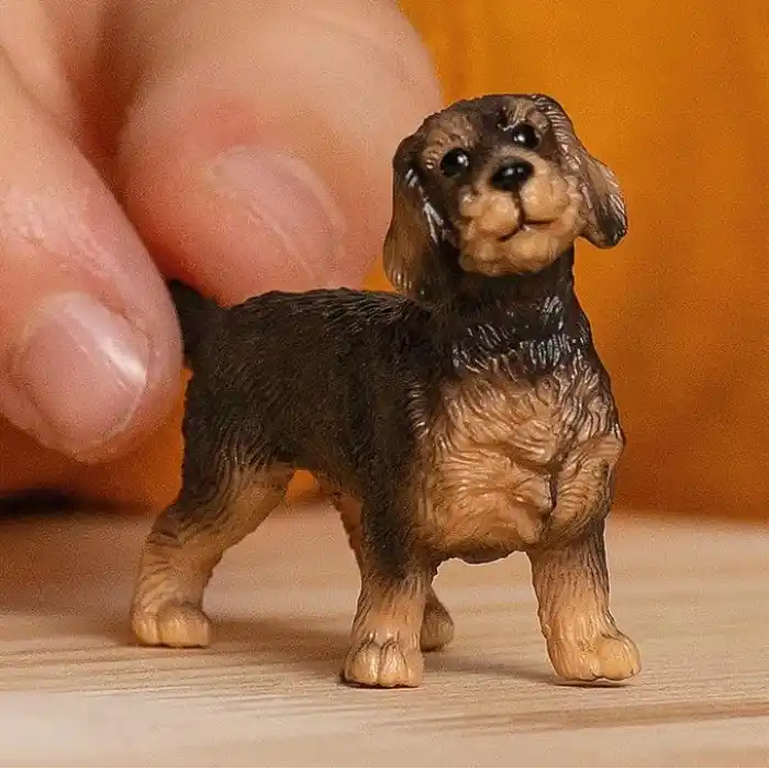 SCHLEICH Tel Tüylü Dachshund, Oyuncak Figür