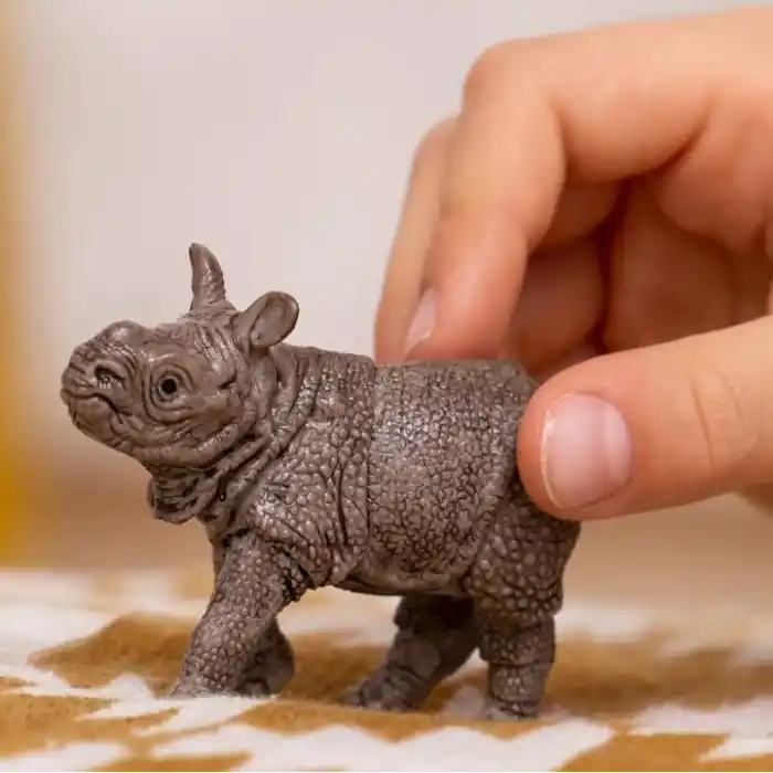 SCHLEICH Hint Gergedan Yavrusu Oyuncak