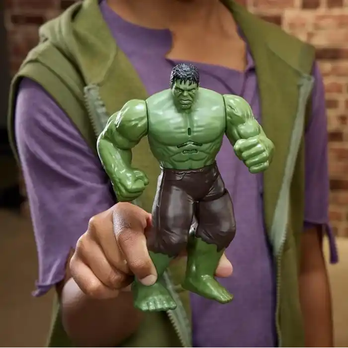 Marvel Studios Spider-Man: Yepyeni Bir Gün Hulk Aksiyon Efektli 15,2 cm Ses Efektli Elektronik Figür, Çocuklar için Süper Kahraman Oyuncakları ve Figürleri, 4 Yaş ve Üzeri