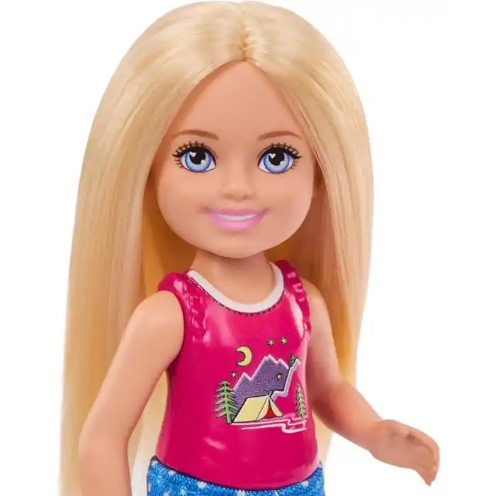 Barbie Chelsea Aile ve Dostlar Doğa Maceraları oyun seti, küçük sarışın bebek, oyuncak köpekçik ve 5ten fazla kamp aksesuarı, JJV61