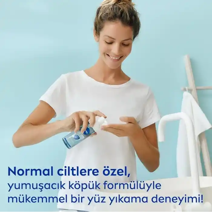 NIVEA Yüz Yıkama Köpüğü Canlandırıcı, Normal Ciltler 150 ml, Derinlemesine Yüz Temizleme, Saf Su, Lotus Çiçeği 2li paket