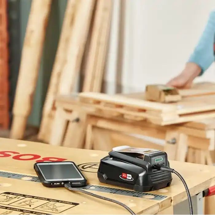 Bosch UniversalUSB 18V-45 Şarj Cihazı