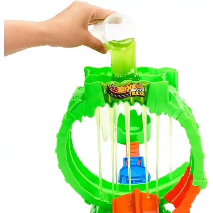 Hot Wheels Monster Trucks Mutant Kaosu Çemberde Yarış Oyun Seti, 1:64 ölçekli Wreckin Wolf, 110 gramlık Slime, 2 oynama şekli, JMK91