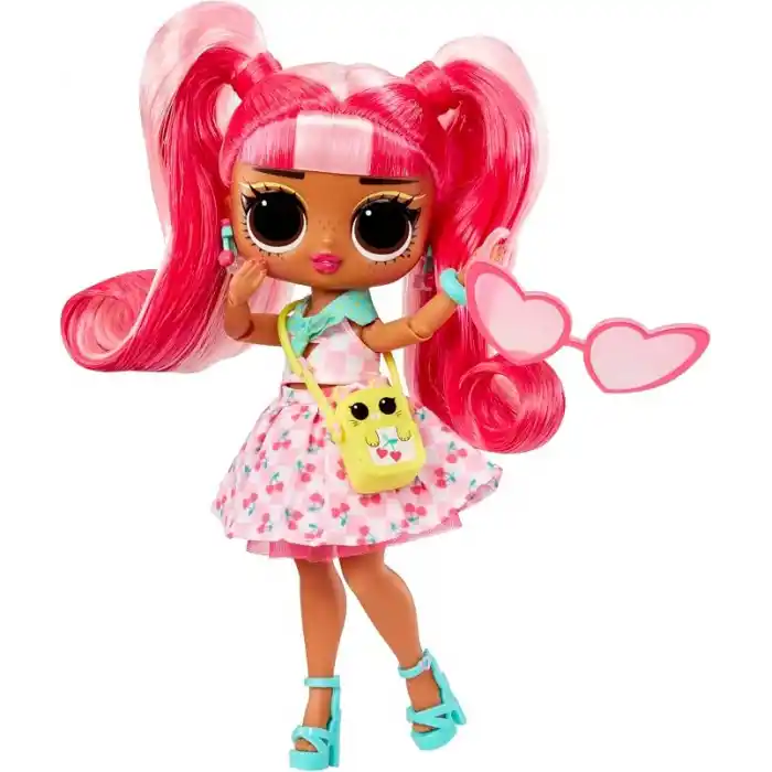 MGAE LOL Tweens Cherry BB Bebeği