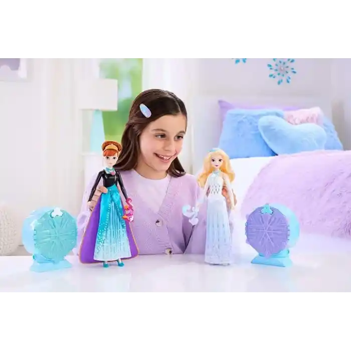 Filmden ilham alan Mattel Disney Karlar Ülkesi Elsa bebek, aksesuarlar, kar tanesi şeklinde değerli taş kutusu ile çocuk yüzüğü dahil 8 sürpriz ve 9 oyun parçası, JJY36