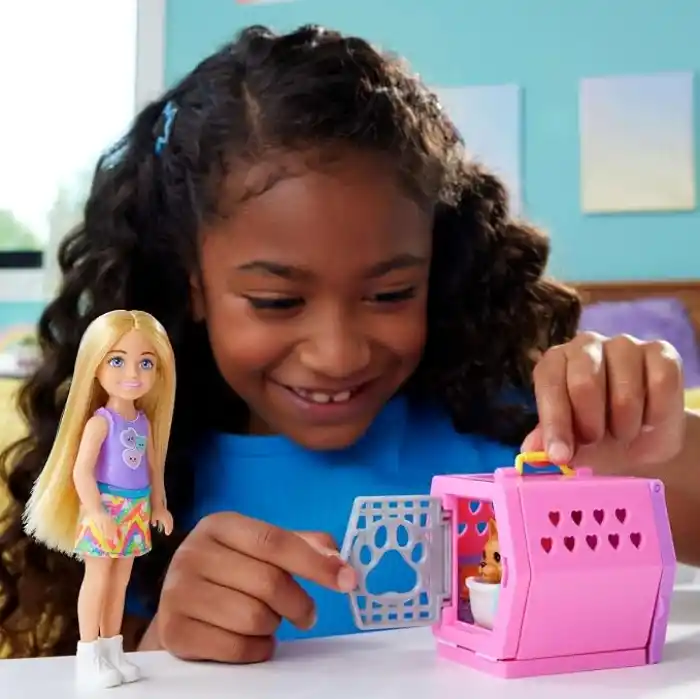Barbie® Chelsea Köpekçiğin Taşıma Çantası Oyun Seti