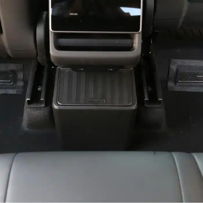 Tesla Model Y Juniper ile Uyumlu Arka Yolcu Saklama Çöp Kutusu