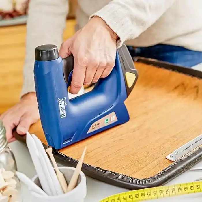 Rapid Zımba teli Tip 140, 8 mm zımba, 5000 adet büyük paket, ahşap ve folyolar için yassı tel kıskaçlar