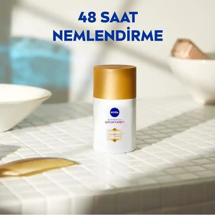 NIVEA Luminous630 Çatlak Karşıtı Vücut Yağ Serumu 100ml, Cilt Tonu Eşitleyici, 48 Saat Nemlendirici, Pürüzsüz Cilt Hissi