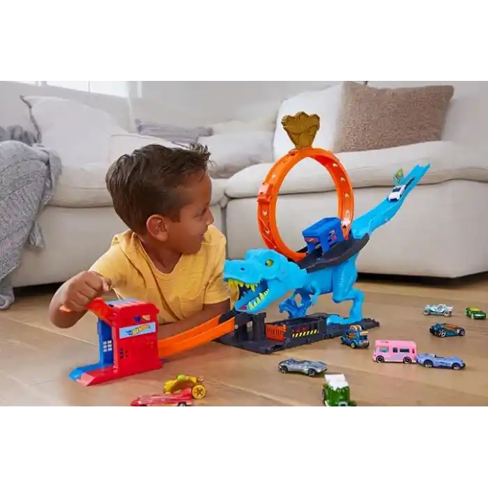 Hot Wheels® Dinozor ile Mücadele™ Oyun Seti