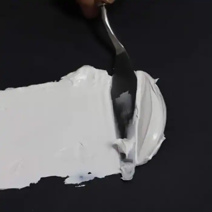 Mont Marte tekstüre macunu 500ml - Beyaz - Pürüzsüz doku oluşturur - Akrilik boya ve yağlı boya için uygundur - tuvaller için modelleme macunu