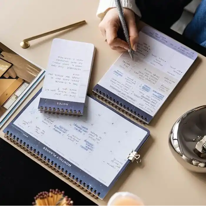 PAPERORA Haftalık ve Günlük 3’lü Masaüstü Süresiz Planlayıcı Set - Galaksi