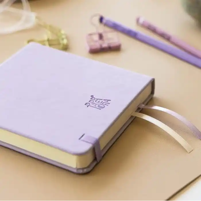 12x12 cm Sert Kapak 80 Yaprak 140 gr. Eskiz Defteri - Sketch Book - Lila