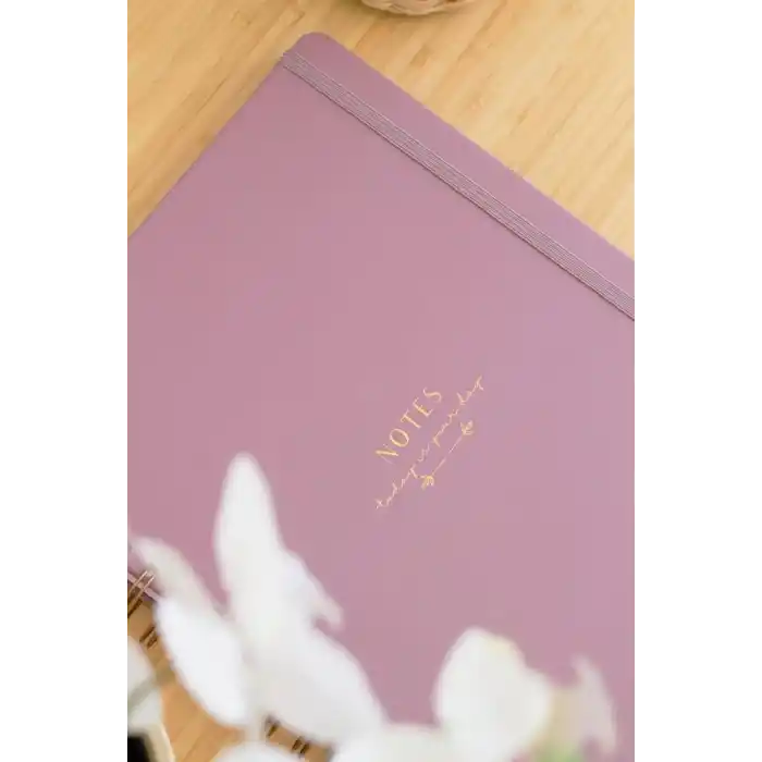 Matt Notebook 20x28 cm A4 Lastikli Spiralli Sert Kapak Not Defteri Kareli Gül Kurusu