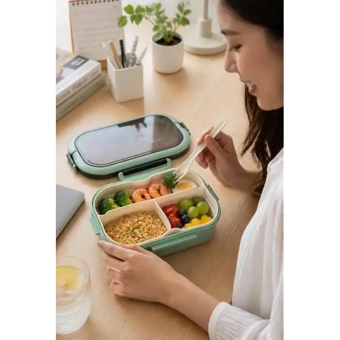 Busstier 1200 ml 2 Katlı 6 Bölmeli BPAsız PP Plastik Sefer Tası ve Beslenme Çantası - Hava Kilitli Bento Lunch Box, Çatal ve Kaşık Dahil (Yeşil)