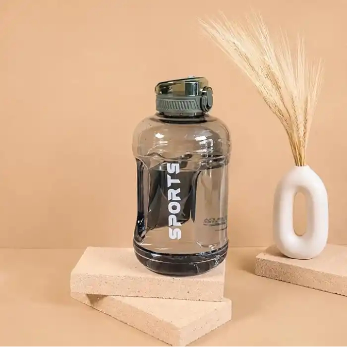 2200 ml Suluk 2.2 Litre - Kilitli Kapaklı Geniş Hacimli Matara (Yeşil)