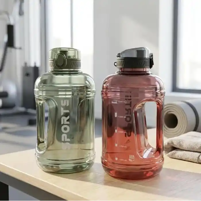 Deconox 1 Adet 2.2 Litre Motivasyonel Su Şişesi - Kırılmaz Polikarbon Ölçekli Sporcu Suluğu Sızdırmaz Kapaklı ve Kulplu Dev Su Matarası (Asorti Karışık Renk Gönderim)