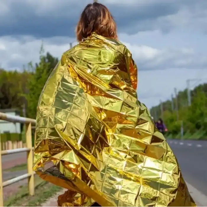 2 Adet Soğuk Ve Sıcak Tutan Çift Taraflı Acil Durum Battaniyesi 130cm x 210cm