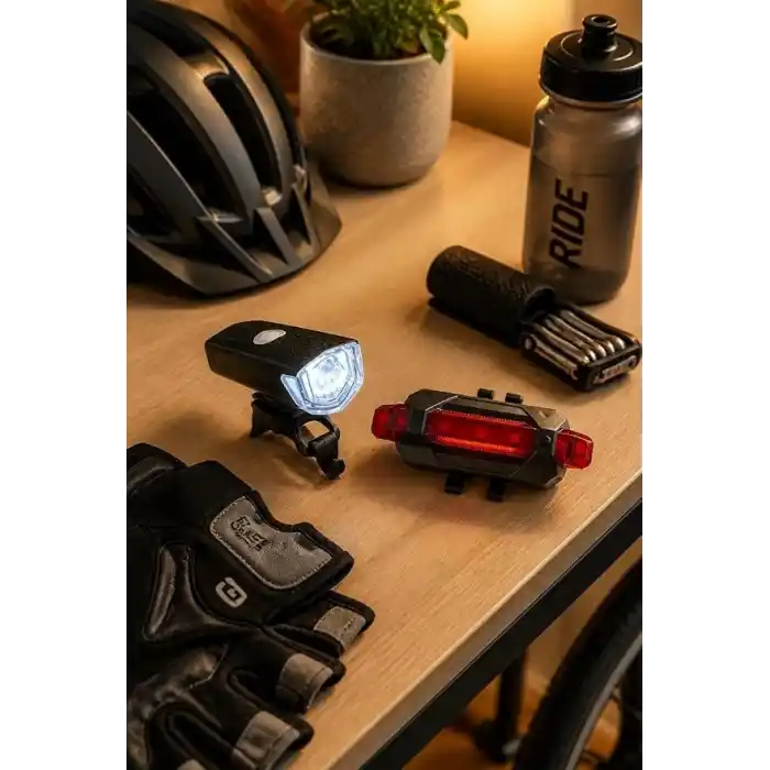 Busstier Bisiklet Işık Seti USB Şarjlı Ön Arka Bisiklet Farı 2’li LED Bisiklet Lambası Su Geçirmez 300 Lümen Stop Lambası Seti