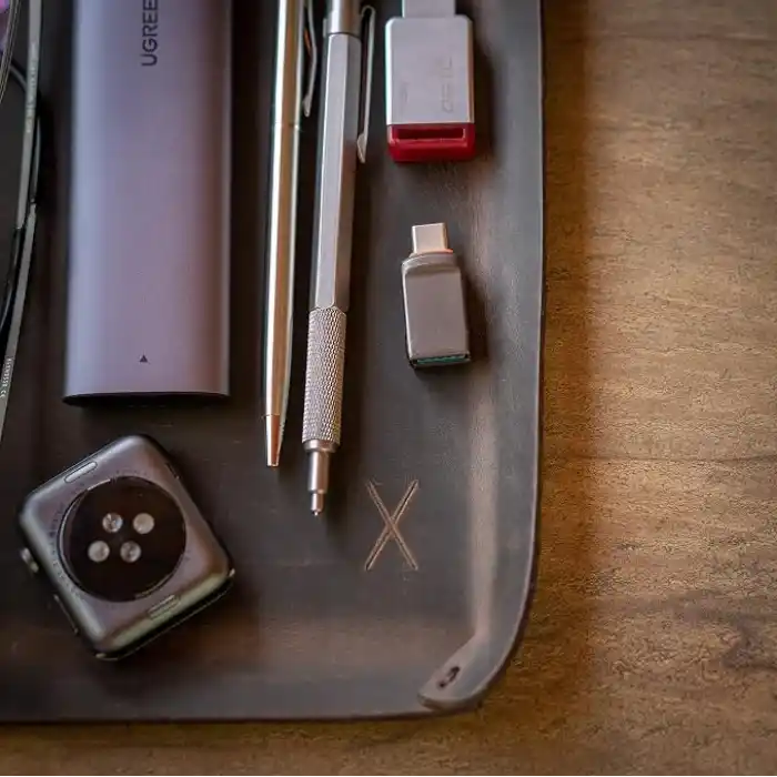 Masaüstü Organizer, Toplayıcı, Hakiki Deri Vale Tepsisi, Telefon pedi, Deri Sümen, Deri Pad, Deri Kase, Zarf ve Mektup Tepsisi, vallet tray, catch it all tray, leather (Kestane - Koyu Kahverengi)