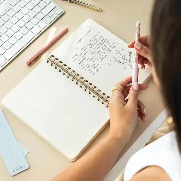 PAPERORA A5 Spiralli Sert Kapak Keten Düz Çizgisiz Tarihsiz Not Defteri Koyu Yeşil