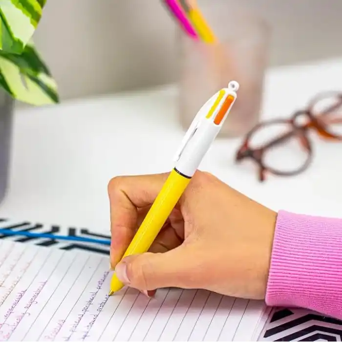 BIC 4 Colours Sun Tükenmez Kalem, 12li Kutu, 1.0mm Uç, Tek Kalemde Sarı, Mor, Turuncu ve Pembe Renkler