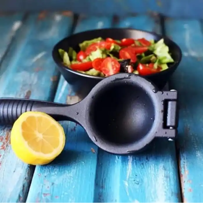 Deconox Döküm Limon Sıkacağı 24 cm, Siyah Metal Büyük Boy Manuel Narenciye Presi, Limon Portakal Nar ve Diğer Narenciyeler İçin El Tipi Meyve Sıkacağı (DÖKÜM LİMON SIKICI)